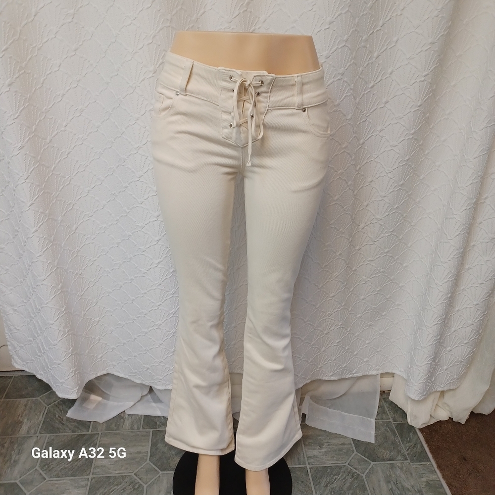 PacSun New Jean Size 28 Cream Apparel